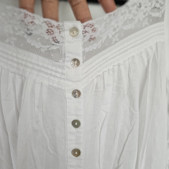 Eileen West White Lace-Trimmed Nightgown - Picture 3 of 7